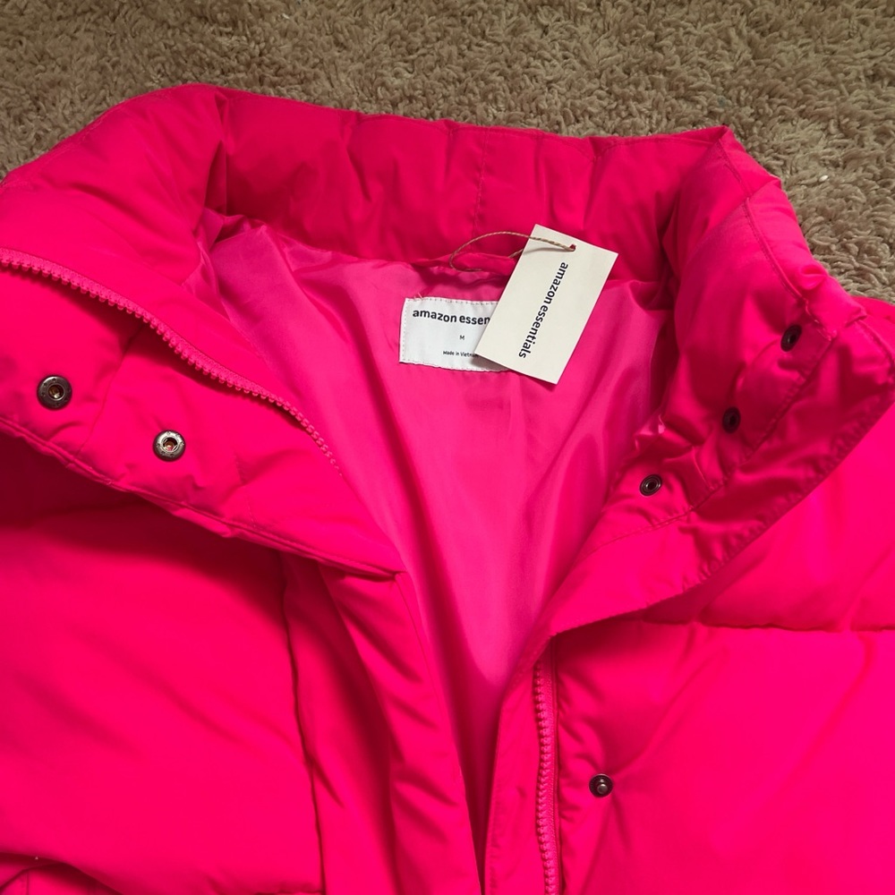 Amazon Essentials Hot Pink Puffer Jacket NWT - image 3